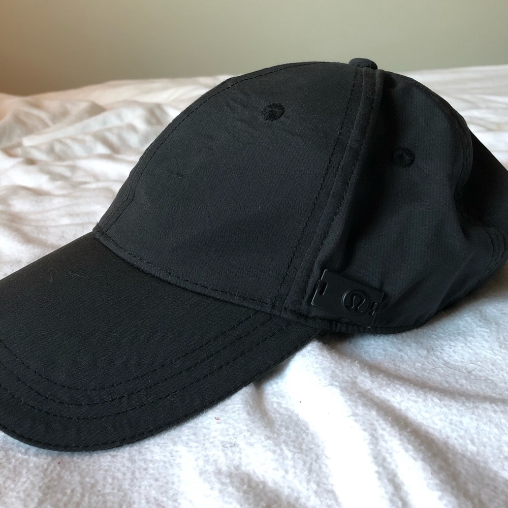 Lululemon Black Cap